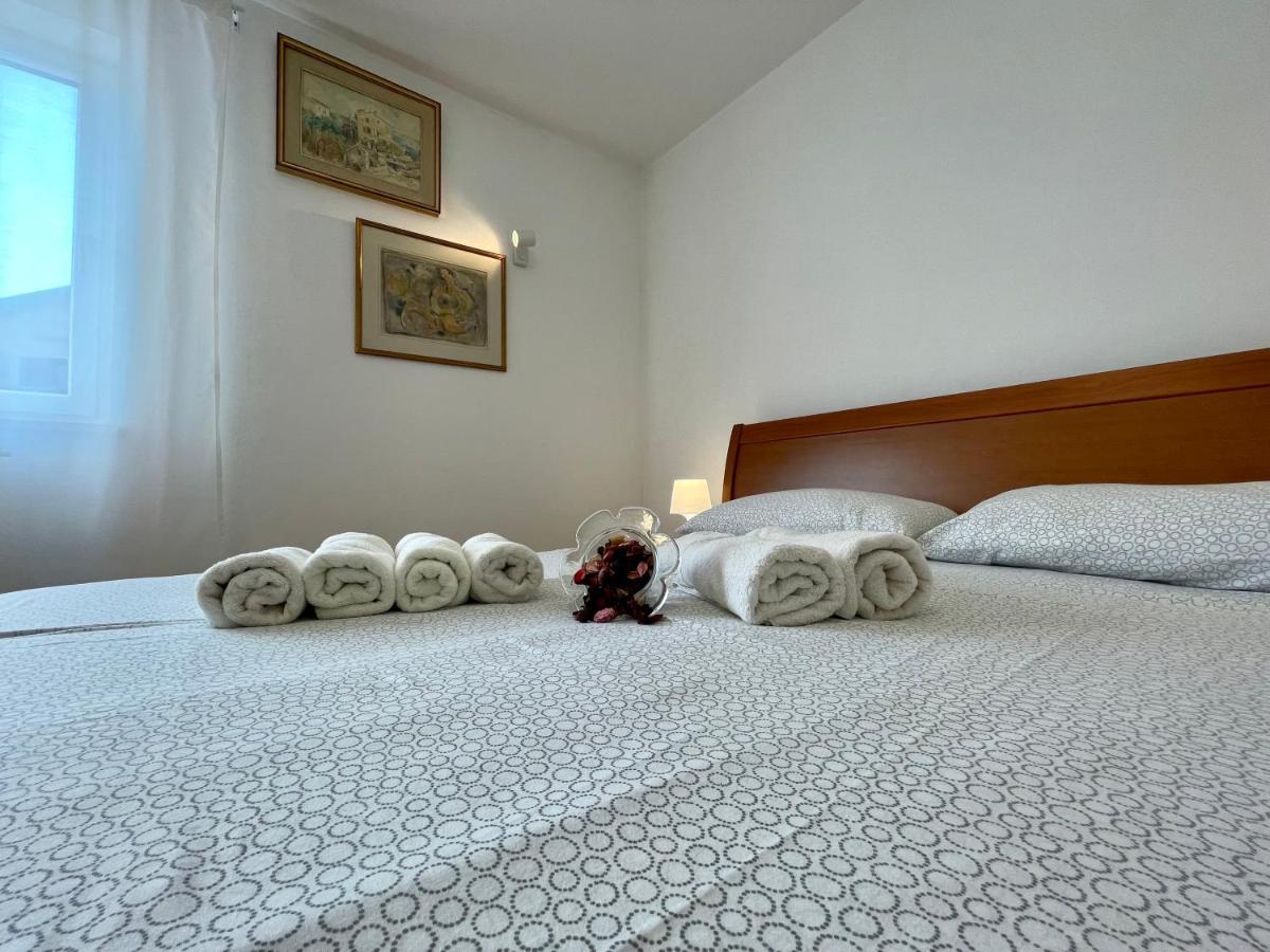 Apartments Matacin With Sea View Opatija Eksteriør billede