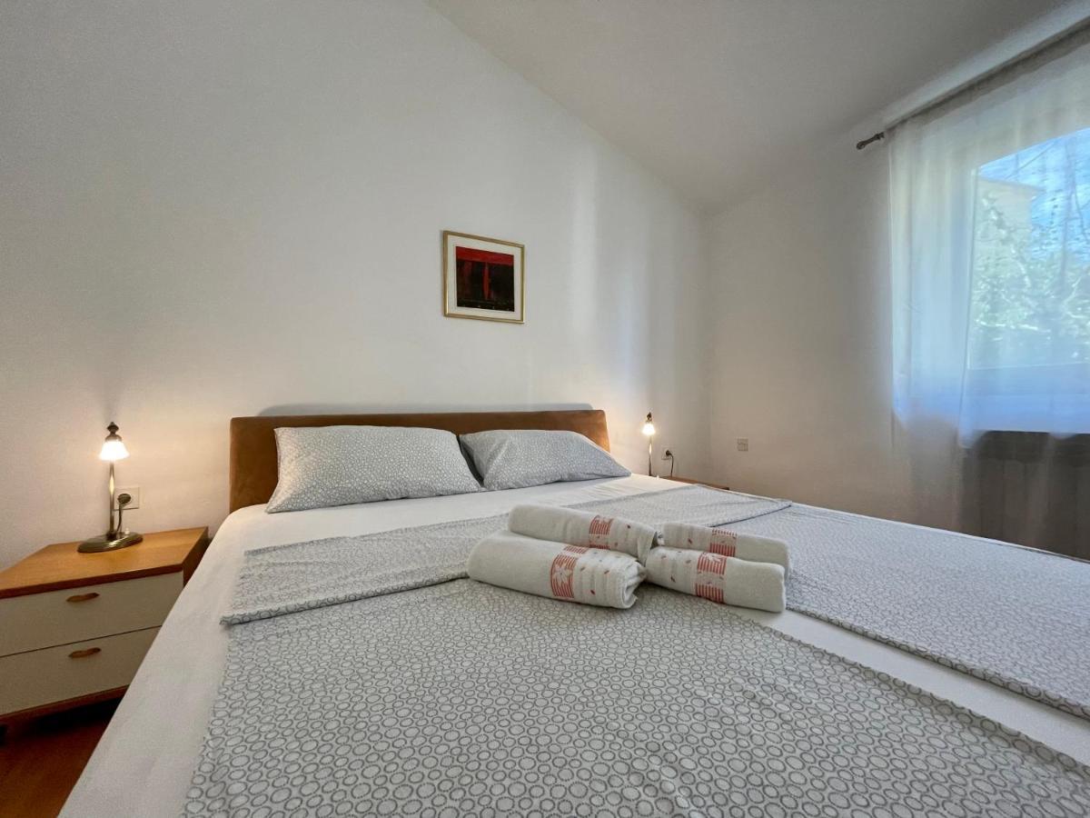 Apartments Matacin With Sea View Opatija Eksteriør billede